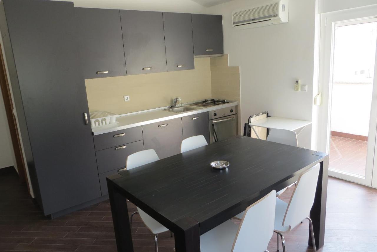 Mungos Apartment Cesarica Esterno foto