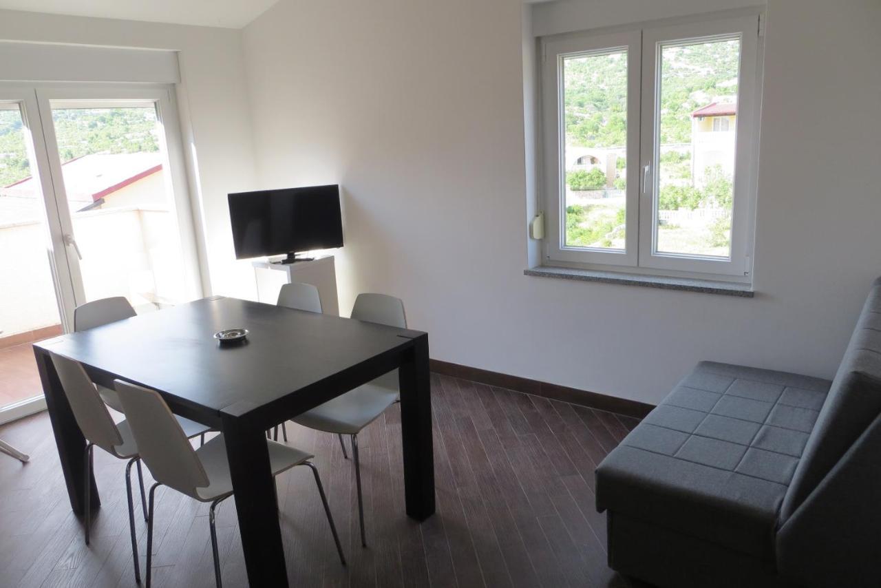 Mungos Apartment Cesarica Esterno foto